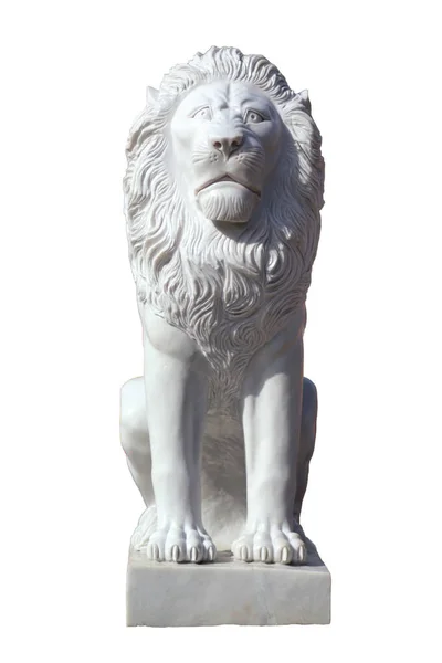 Estatua de mármol blanco de un león — Foto de Stock