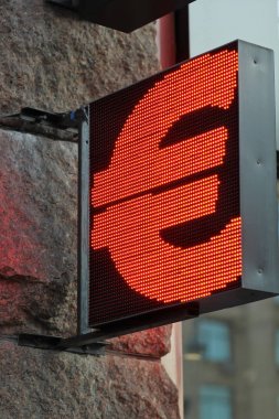 Para birimi olarak Euro işaretini led ekran kartı değişimi