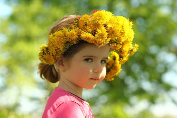 Close Van Portret Van Een Schattig Twee Jaar Oud Meisje — Stockfoto