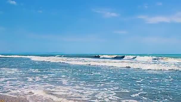 Hermosas olas en el mar — Vídeos de Stock