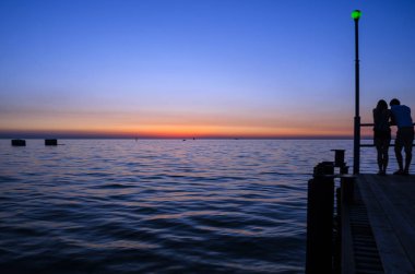 Geceleri deniz İskelesi