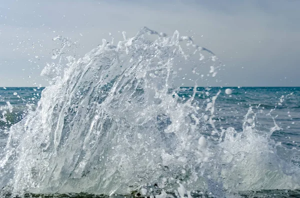 Шпионская волна на Черном море . — стоковое фото