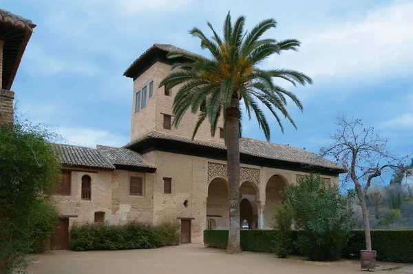 Partal Sarayı'la alhambra, granada, İspanya — Stok fotoğraf