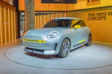 IAA Mini elektrikli konsept otomobil