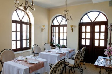 Akdeniz Restoran iç