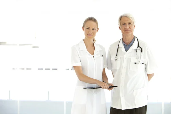 Dokter Verpleegster Het Ziekenhuis Portret Werken — Stockfoto