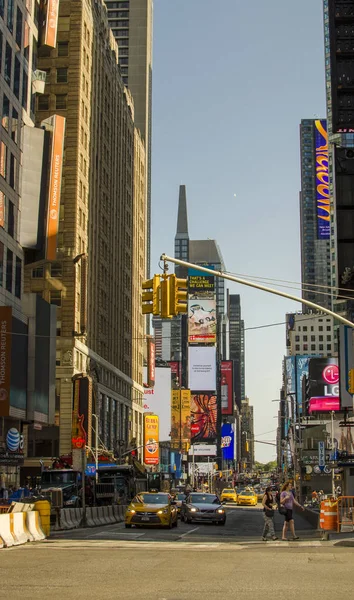 Nova Iorque- Settembre 2016: Os lendários táxis amarelos de Nova York — Fotografia de Stock