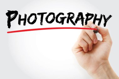 Fotoğraf marker ile yazma el