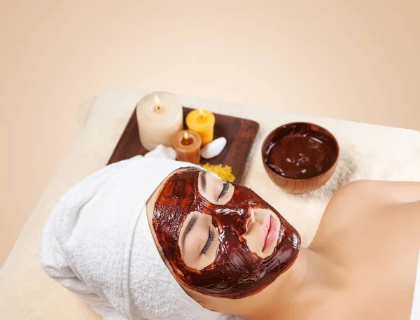 Young woman  at salon spa — Stock Photo, Image