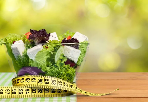 Ensalada de verduras frescas sabrosas —  Fotos de Stock