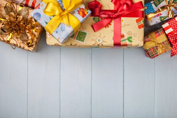 Decoraciones de Navidad y cajas de regalo — Foto de Stock