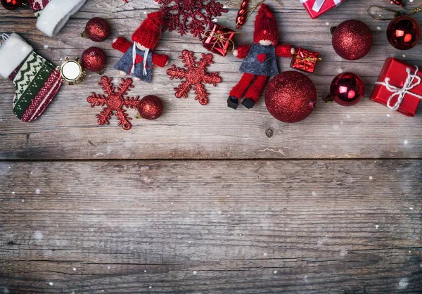Vánoční dekorace a dárkové krabice — Stock fotografie