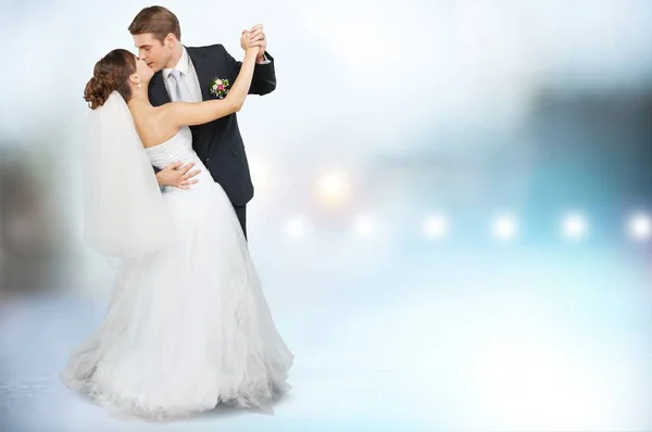 Sposa e sposo ballare — Foto Stock