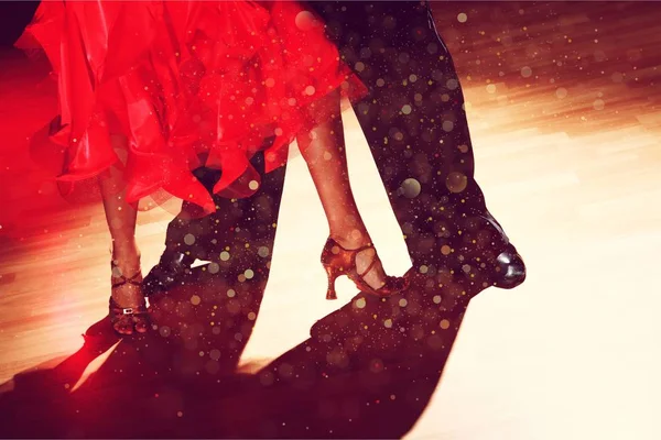 Férfi és egy nő, Salsa tánc — Stock Fotó