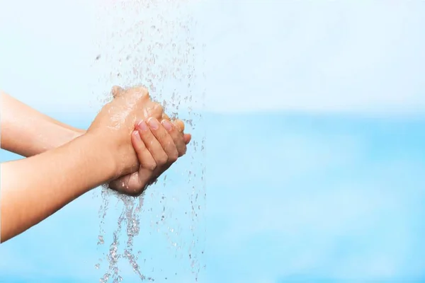 Man washing hands — Stock Photo, Image