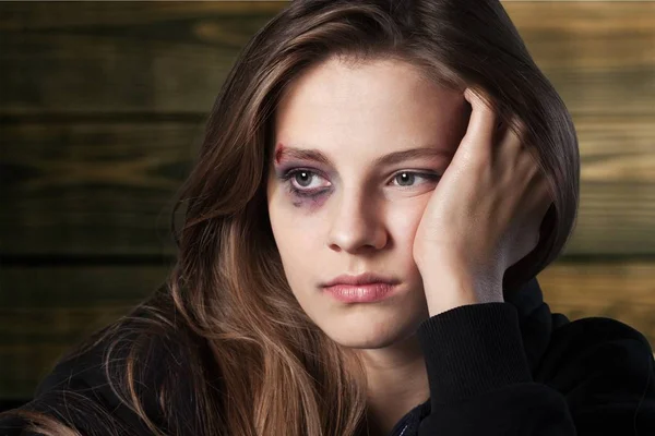 A családon belüli erőszak áldozata — Stock Fotó