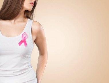 kadın meme ile işaret şerit yardımcıları