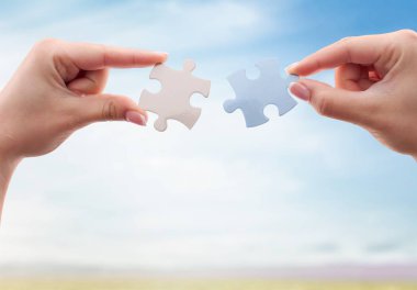  Bulmaca parçalar katılmadan eller