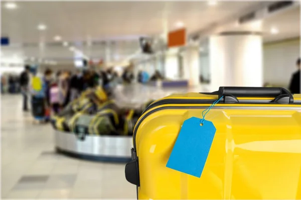 Yellow travel case — Stock Photo, Image