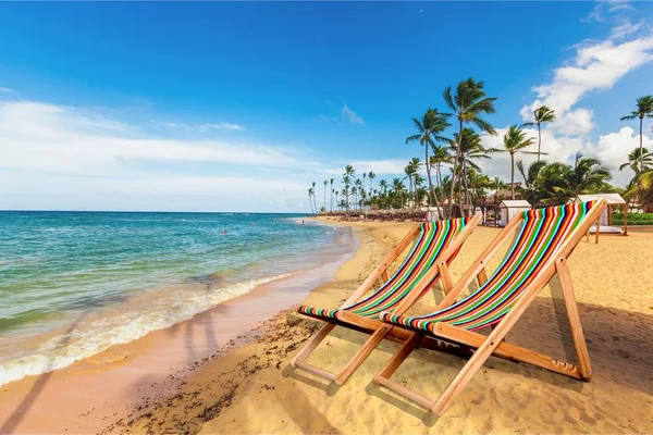 Wooden chaise longue chairs — Stock Photo, Image