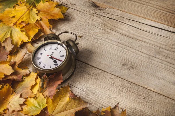 Retro alarm clock — Stock Photo, Image