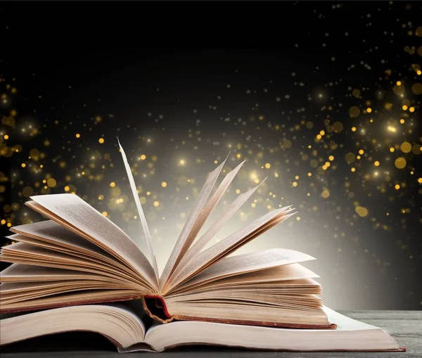Buku Big Opened — Stok Gambar Buku Big Opened Stok Foto Bebas Royalti