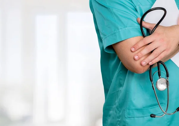 Homme médecin avec stéthoscope — Photo