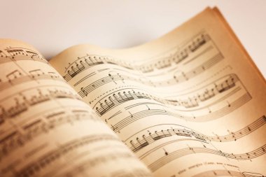 yaprak müzik notları ile