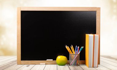 Okul Kırtasiye kompozisyon 