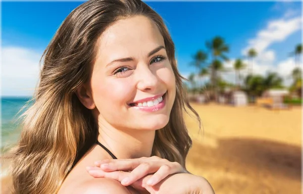 Pretty young smiling happy woman — Stock Photo, Image