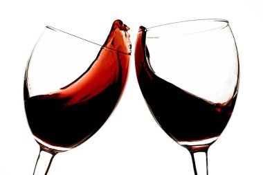 Tungur bardak kırmızı şarap