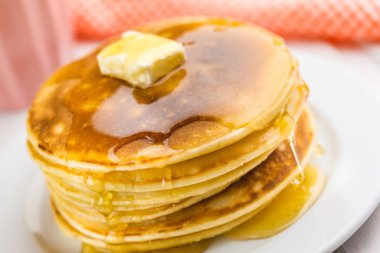 Tereyağı ile lezzetli gözleme