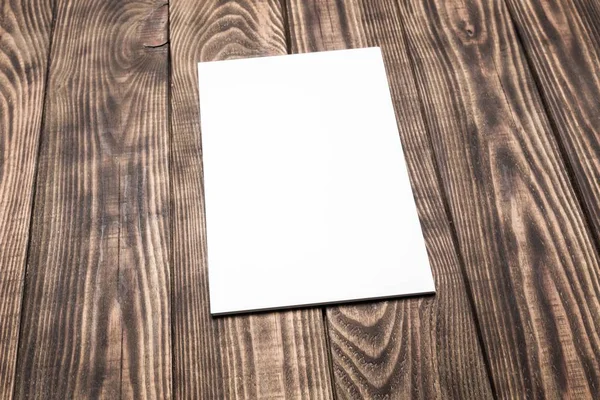 Bílý prázdný papír — Stock fotografie