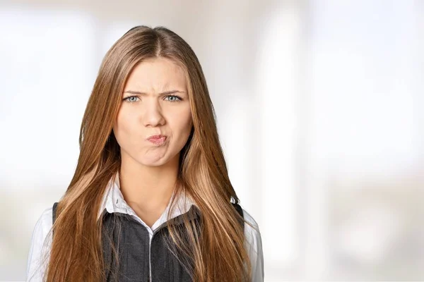 Mujer escéptica joven — Foto de Stock