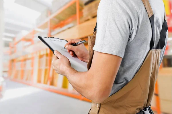 Joven trabajando — Foto de Stock