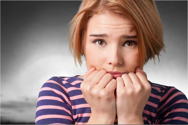 Young scared girl — Stock Photo, Image