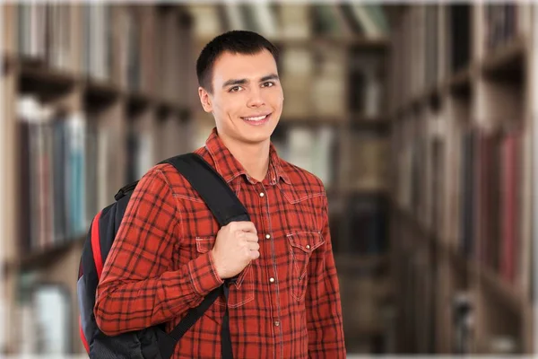 Estudante em camisa vermelha — Fotografia de Stock