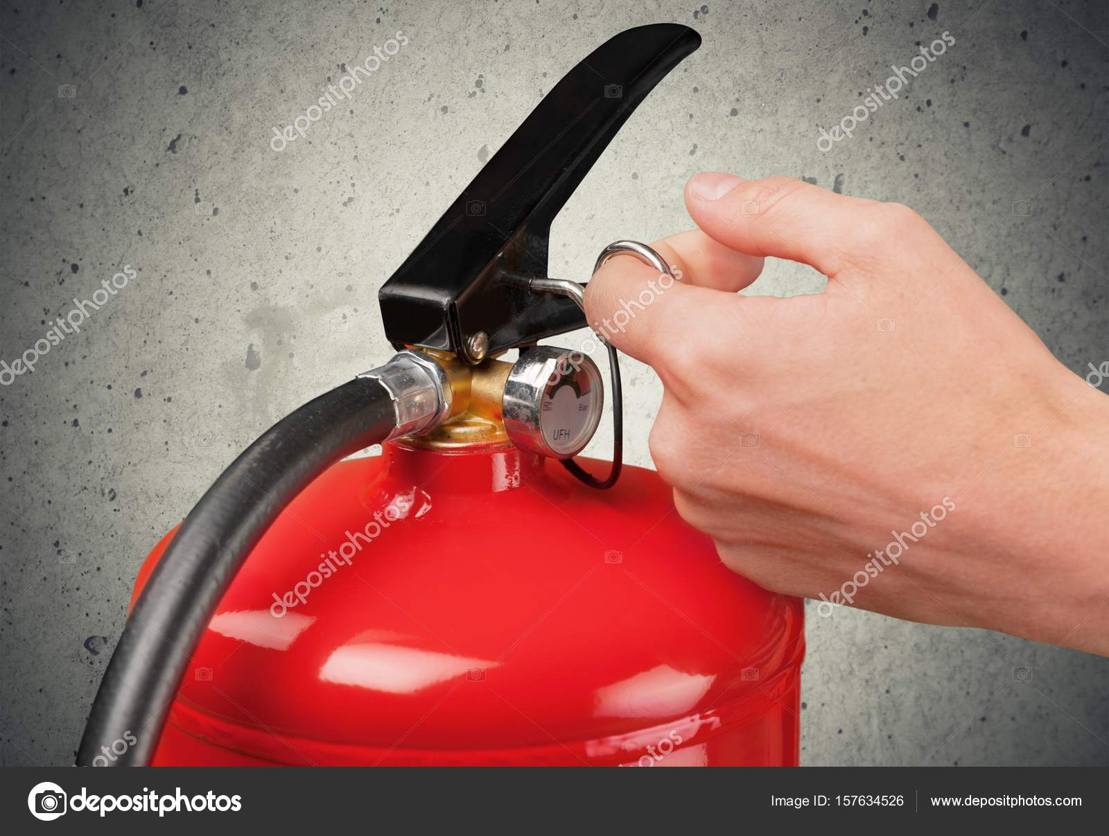 Выдернуть чеку огнетушителя. Выдернуть чеку огнетушителя. Пломба для огнетушителя. Выдернуть чеку огнетушителя. Вогнегасник.