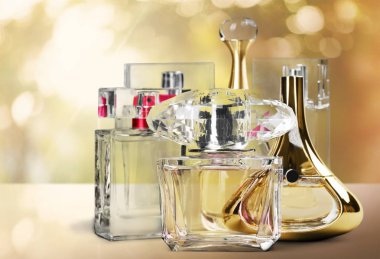 aromatik parfüm şişeleri