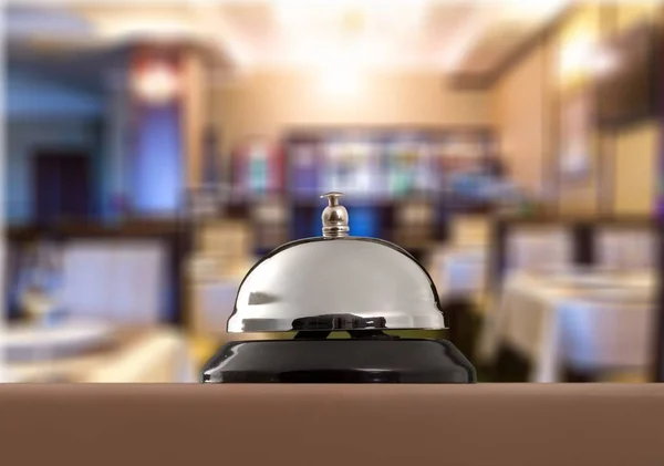 Recepção do hotel serviço de mesa sino — Fotografia de Stock