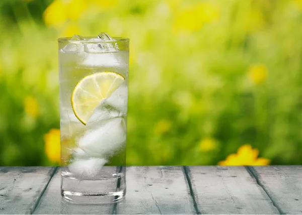 Glas heerlijke cocktail — Stockfoto