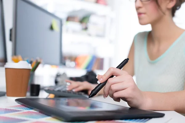 Joven diseñadora — Foto de Stock