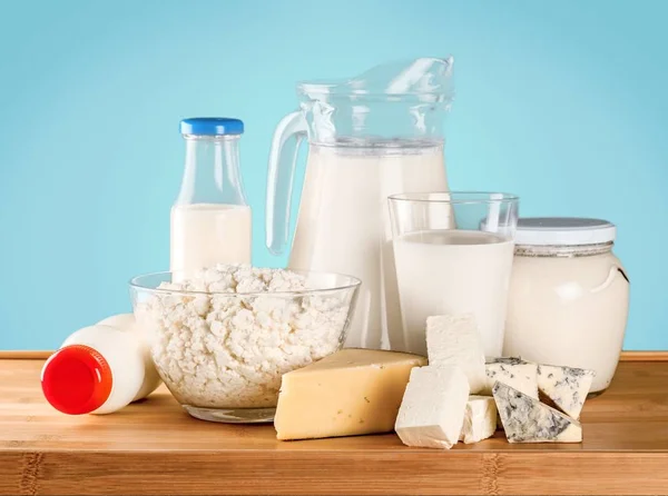 Recogida de productos lácteos — Foto de Stock