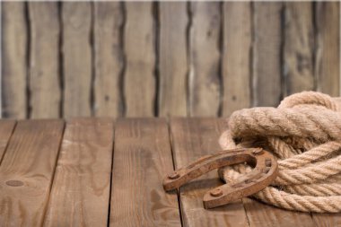 Eski at nalı ve kovboy Kement