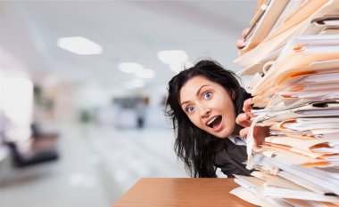 belgeleri yığını ile şok açamayacağını