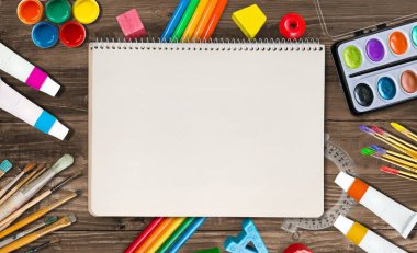 Okul Kırtasiye kompozisyon 