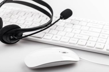 Dijital tablet stetoskop ile