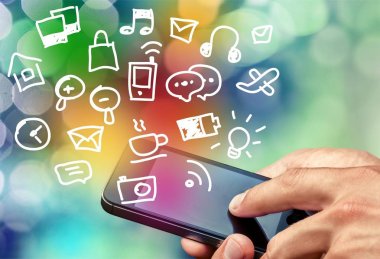 Telefon kullanarak iş adamı