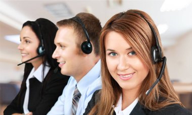 Müşteri Hizmetleri Bölümü içinde çalışan personel 