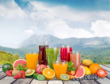 çeşitli çeşitli suyu gözlük